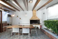 Coral Cottage House by A&D Properties