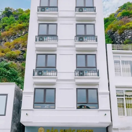 Bao Phuc Hotel Отели рядом с достопримечательностью «Порт Cat Ba»