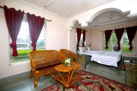 Tribal Wood Resort Отели в г. Мандла