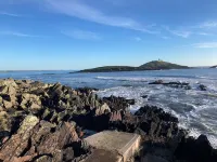 Ballycotton Holiday Apartment No 6 by Trident Holiday Homes Hotels in 