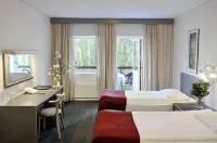 Ariston Hotell