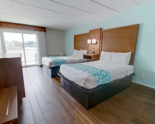Seashire Inn & Suites Отели рядом с достопримечательностью «Пляж Сандбридж»