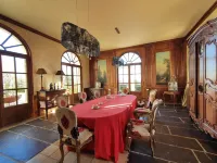 Château de Lussac Hotels in Coutras