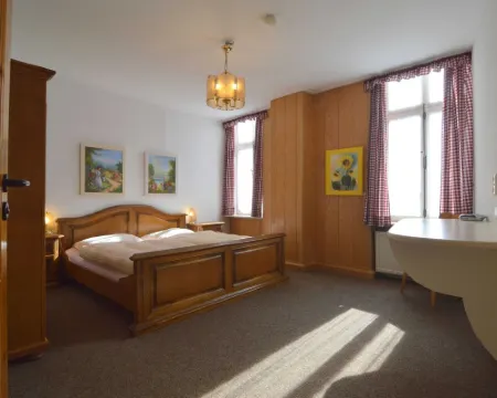 Classy Holiday Home in Rzig Near Forest Hotels in Urzig