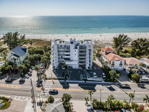 Oceana 204 East