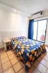 Hotel Arboledas Industrial - 2 ดาว