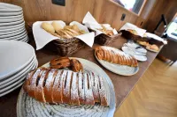 Aplend Hotel Ovruč - Frühstück