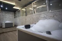 Monogramlux Hotels in Čortanovci