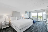 Icona Windrift Hotels in Stone Harbor