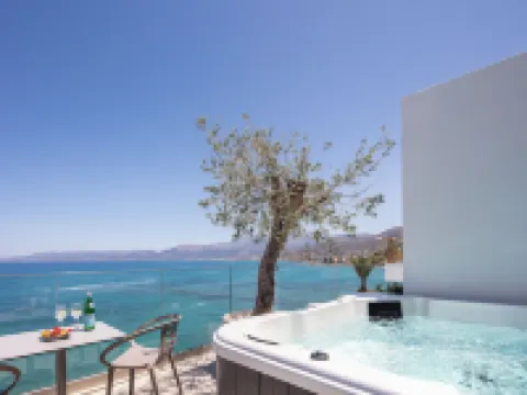 Skipper Beachfront Suites Hotels in Hersonissos