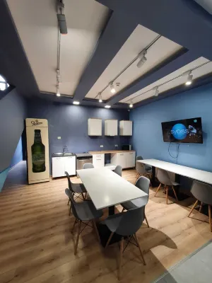 Pensiunea Urban Point Hotel di 