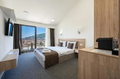Rooftop Apartments & Rooms Hotels near Jabuka cetinje