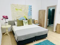 Larnaca - Studio - Sleeps 4 - Garden - Parking - Apartment