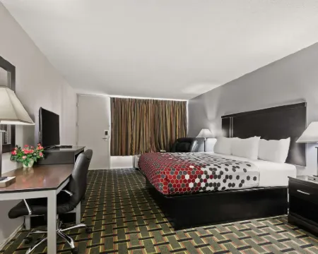 Econo Lodge Clemson - University Area Hotels in Clemson