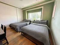 Vancouver Metrotown Modern Guest House