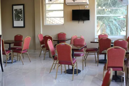 La Cayenna Hôtel et Restaurant Отели рядом с Аэропорт Туссен-Лувертюр