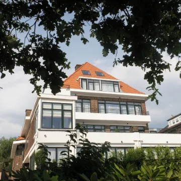 By Friso酒店 鄰近馬德羅丹小人國公園的酒店