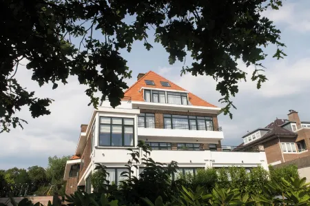 By Friso Den Haag - Scheveningen Отели в г. Схевенинген