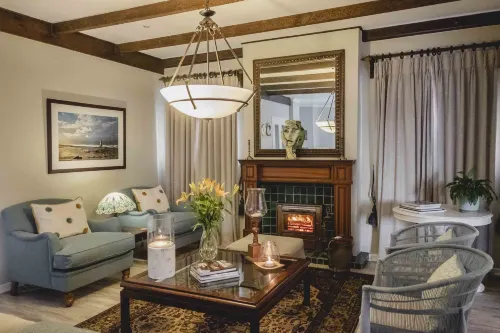 Admiralty Beach House - Homestays