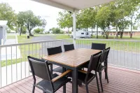 Coonamble Riverside Caravan Park Hotel a Coonamble