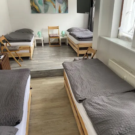 Fisherman's Lodge: 1 room (living/bedroom) - bathroom - kitchen - 30 min to Frankfurt