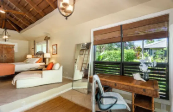 Private and spacious Princeville cottage