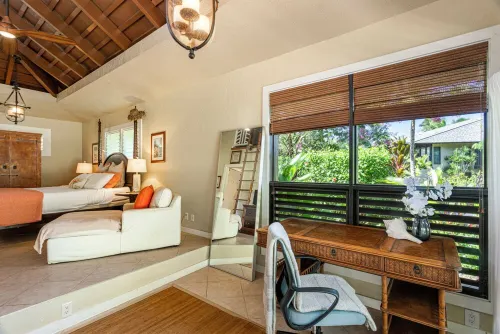 Private and spacious Princeville cottage