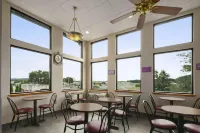 Super 8 by Wyndham Winona MN Hotels in Winona