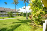 Dreamy island gem with free WiFi, shared pool & hot tub, private balcony & more