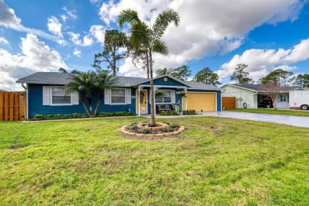 Under The Sea Pool and Hot Tub