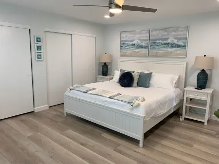 Ocean Front Townhouse w/ View, Large Yard