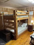 WHITLOCK CABIN Hotel dekat Lake Bryan Park