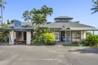Ocean Views and Steps to Tunnels Beach - Stunning Coastal Haven Hotel in zona Wai`oli Hui`ia Church