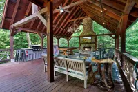 Exquisite Outdoor Oasis and Chef's Delight Kitchen - Enchanting Mountain Retreat