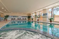 Courtyard Denver Cherry Creek - Pools