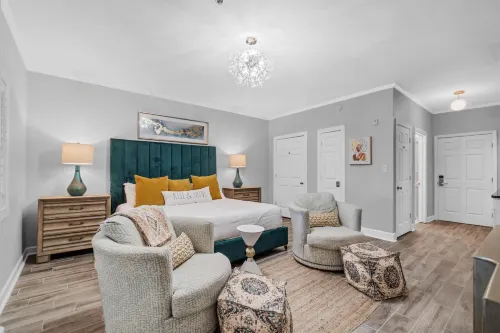 Pool Access and Private Beach Nearby - Charming Escape Hotels in Rosemary Beach