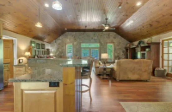Toccoa River Cottage | Romantic | River Access