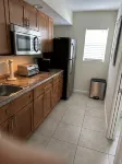 Charming canal-front apartment with king bed, AC, WiFi, in phenomenal Fort Myers