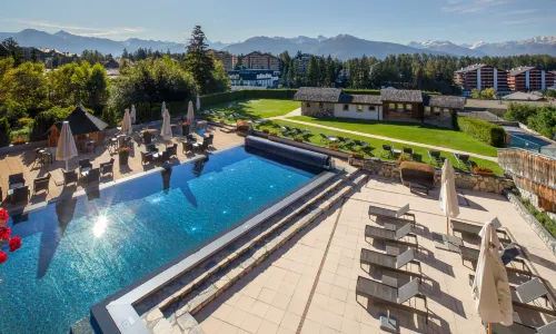 Hostellerie du Pas de l'Ours "Relais et Châteaux"