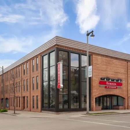 Ramada by Wyndham Milwaukee