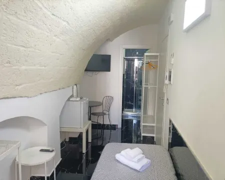 Newhouse Rooms Black & White Hotéis em Modugno