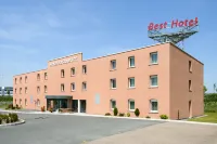 Brit Hotel Reims Croix Blandin Hotels near Monument aux Morts de Witry-lès-Reims