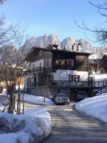 B&B克里斯塔洛旅館