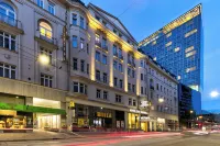 Hotel City Central Hotel dekat Katedral St. Stephen