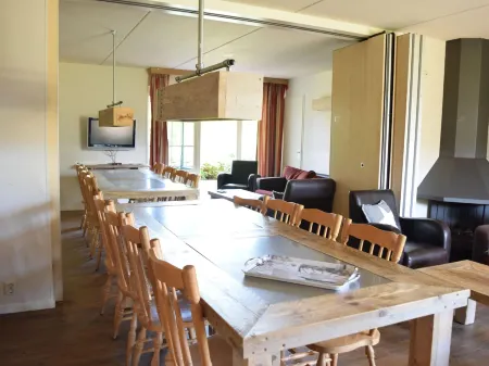 Combined Bungalow with Decorative Fireplace Near Veluwe Отели в г. Барневелд