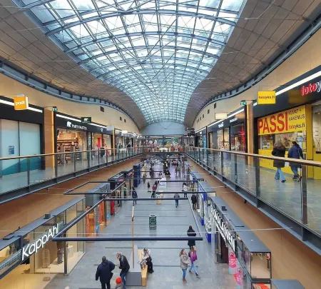 Cozy 2 Bedroom Apartment in Central Espoo, Close to Matinkylä Metro Station Отели рядом с достопримечательностью «Aalto University School of Chemical Engineering»