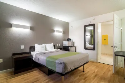 Studio 6 Plano, TX - Dallas - Plano Medical Center Hotels in Plano