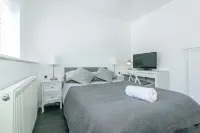 Archers House
