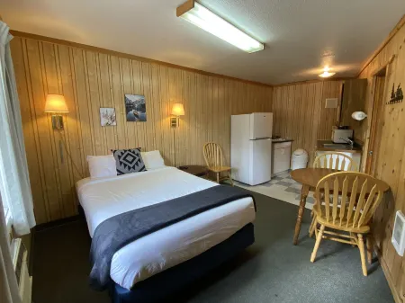 Columbia Point Resort