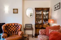 Whitstable's Beachcombers, Sleeps 10, Dog Friendly Hotel di Herne Bay